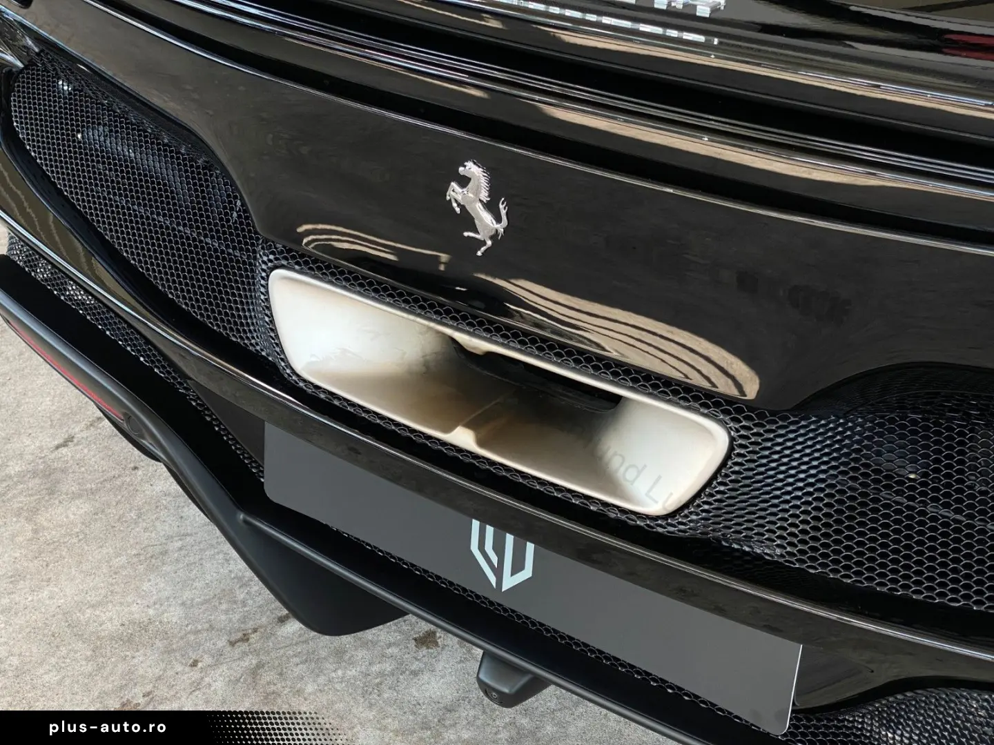 FERRARI 296 GTS MY24   Carbon Door   Classic Spec