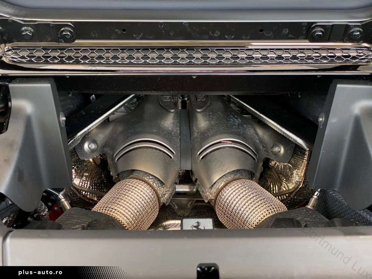 FERRARI 296 GTS MY24   Carbon Door   Classic Spec