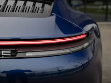 PORSCHE 992 CARRERA