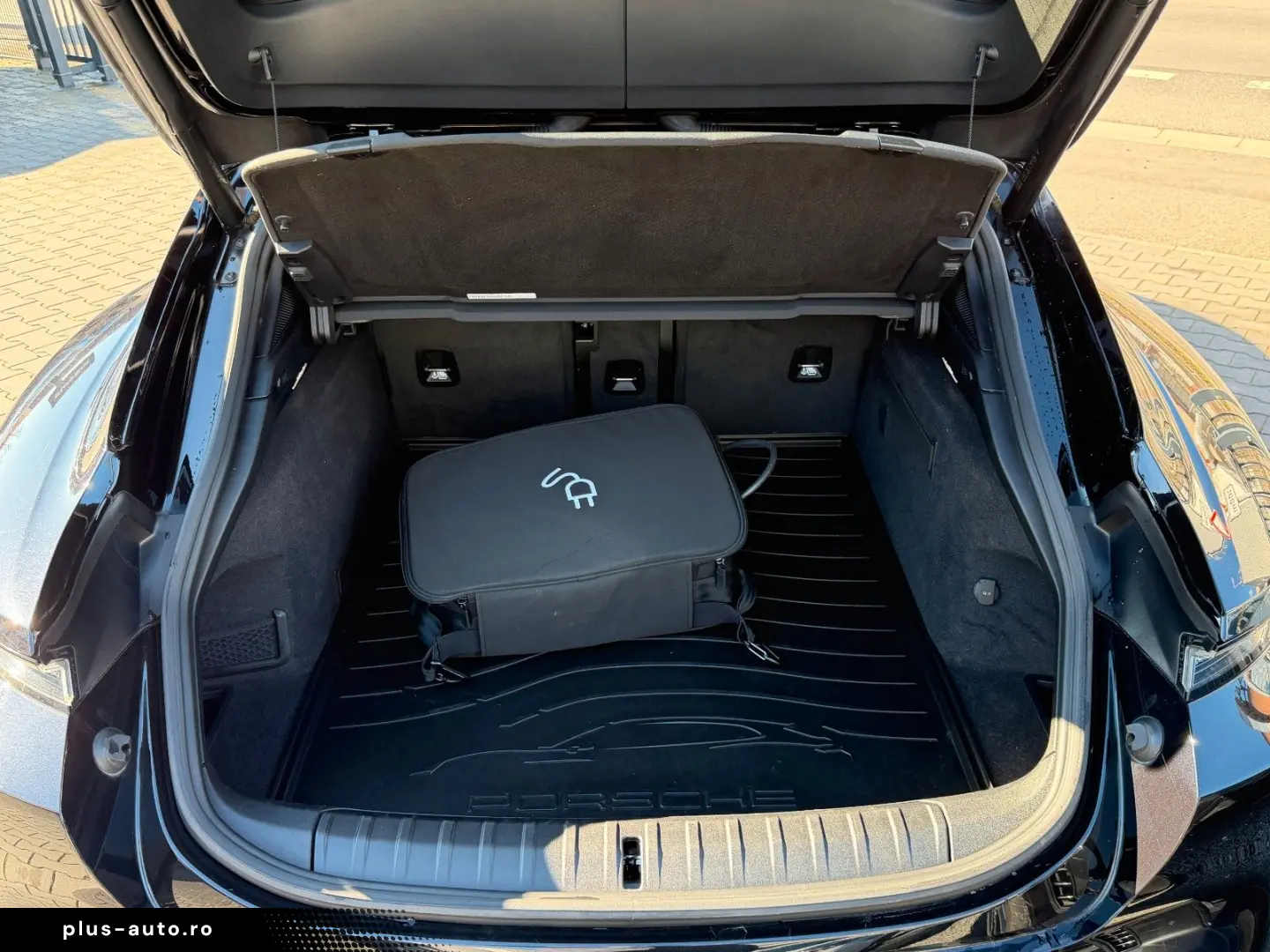 PORSCHE Taycan Sport Turismo - Panorama