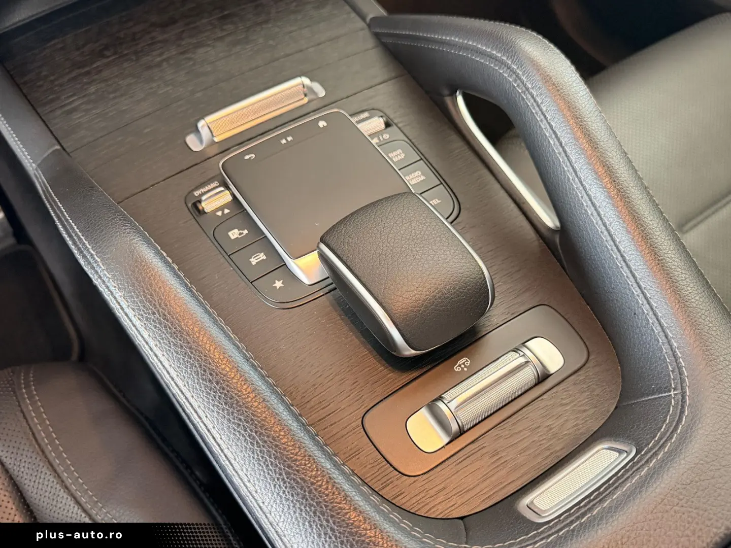 MERCEDES-BENZ GLE 450d 4MATIC-BURM HUD PANO AMG 21ZOLL DIS