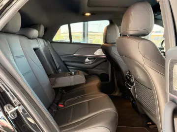 MERCEDES-BENZ GLE 450d 4MATIC-BURM HUD PANO AMG 21ZOLL DIS