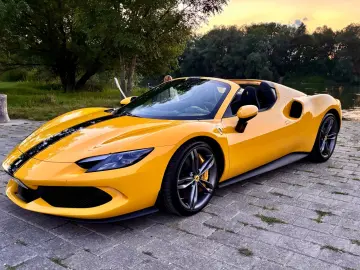 FERRARI 296 GTS in excellent Condition - VAT Deductible