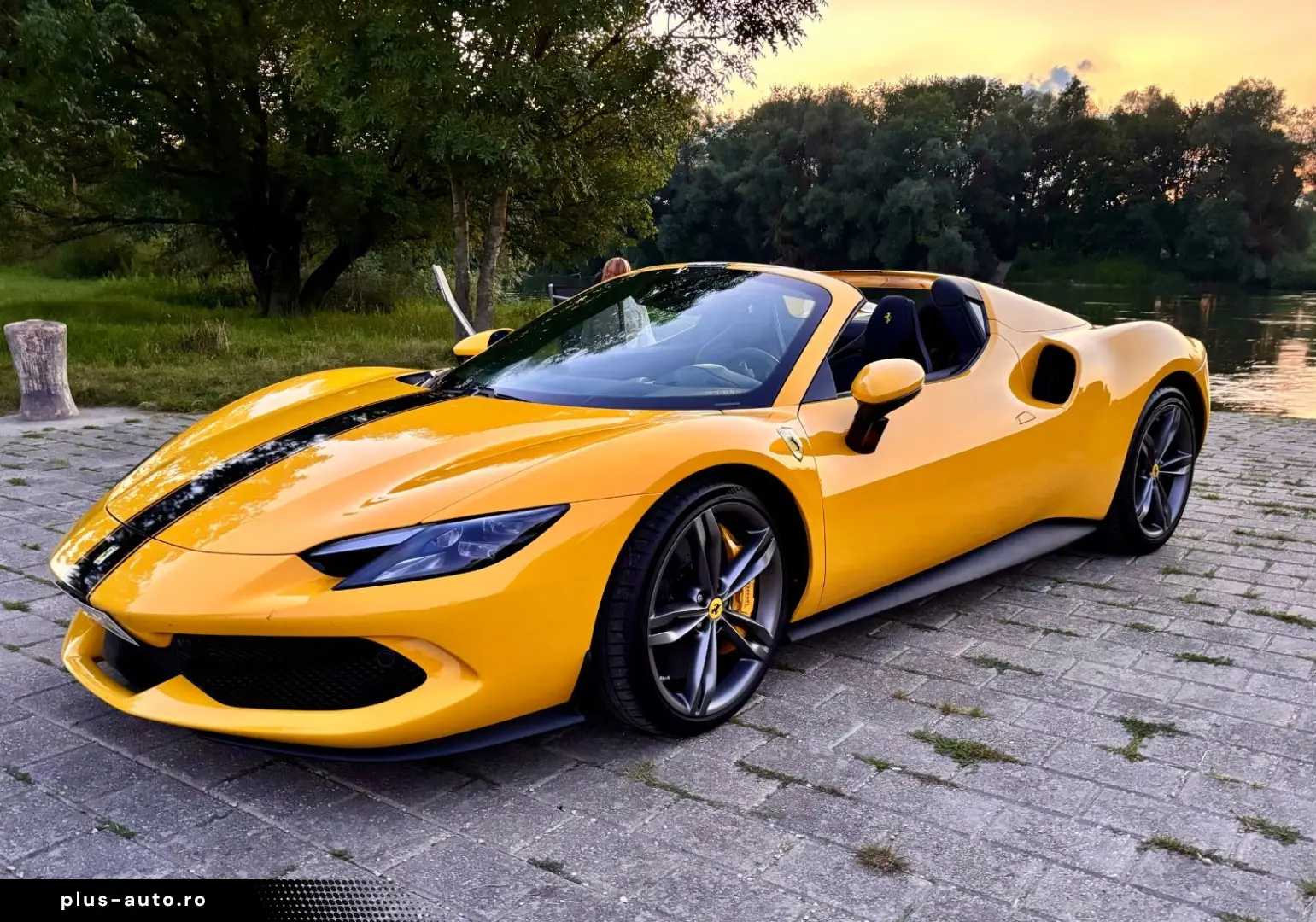 FERRARI 296 GTS in excellent Condition - VAT Deductible