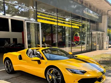 FERRARI 296 GTS in excellent Condition - VAT Deductible