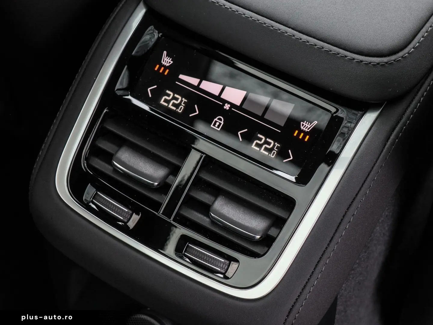 VOLVO XC90 T8 AWD Ultra Bright Massage Ventil Bowers AirSusp