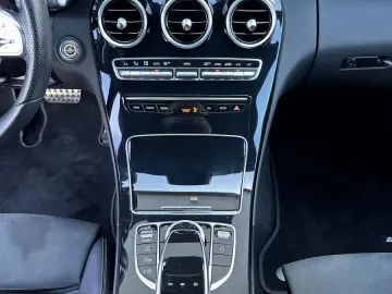 MERCEDES-BENZ C 220d Coupé 4M AMG-Line NAV LED