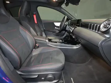 Mercedes-Benz CLA 35 4M AMG Coupé PANO DISTRO NIGHT RFK TOTW