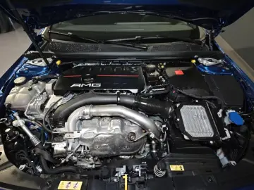 Mercedes-Benz CLA 35 4M AMG Coupé PANO DISTRO NIGHT RFK TOTW