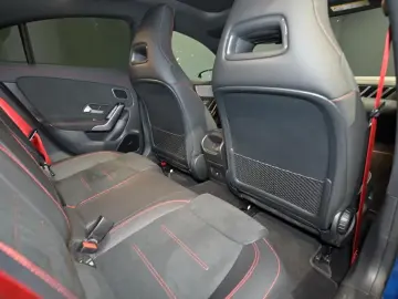 Mercedes-Benz CLA 35 4M AMG Coupé PANO DISTRO NIGHT RFK TOTW