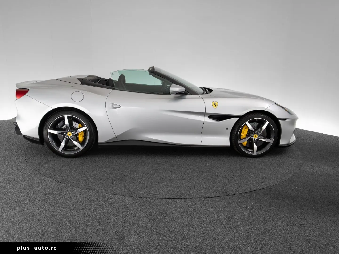 FERRARI Portofino M