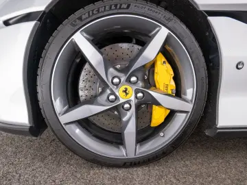 FERRARI Portofino M