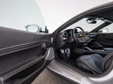 FERRARI Portofino M