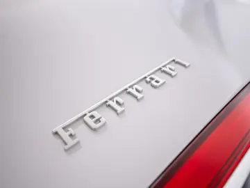 FERRARI Portofino M