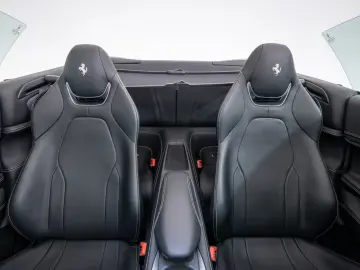 FERRARI Portofino M