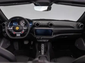 FERRARI Portofino M