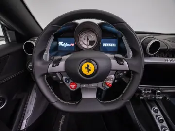 FERRARI Portofino M