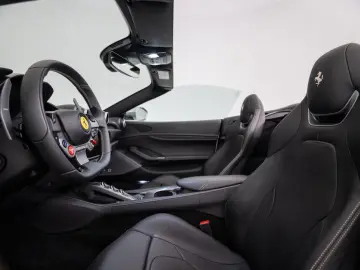 FERRARI Portofino M