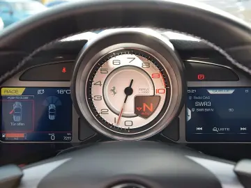 FERRARI 812 GTS  1.Hand Racingseats Kamera Passenger ...