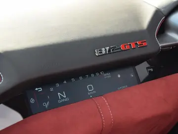 FERRARI 812 GTS  1.Hand Racingseats Kamera Passenger ...