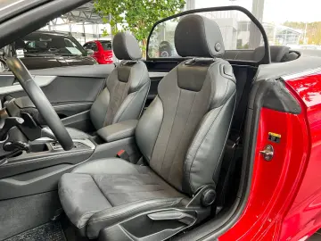 AUDI A5 Cabriolet 40 TFSI quattro HUD LED NAV RFK SHZ