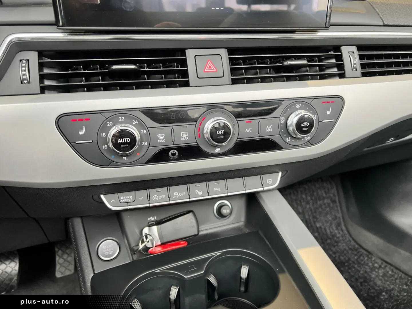 AUDI A5 Cabriolet 40 TFSI quattro HUD LED NAV RFK SHZ