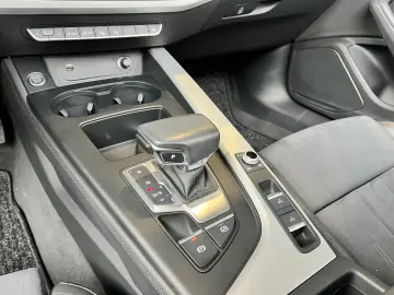 AUDI A5 Cabriolet 40 TFSI quattro HUD LED NAV RFK SHZ