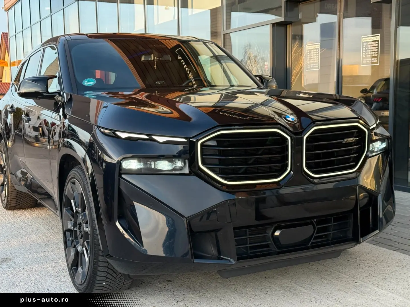 BMW XM 4.4 VOLL BOWERS&WILKINS 23  Soft-Close Massag