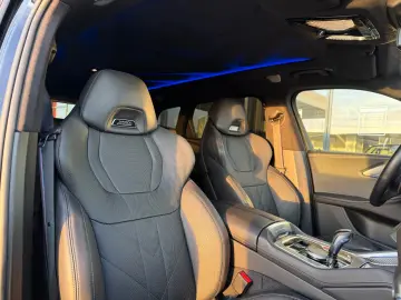 BMW XM 4.4 VOLL BOWERS&WILKINS 23  Soft-Close Massag
