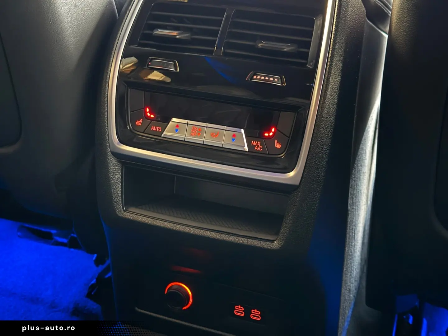 BMW XM 4.4 VOLL BOWERS&WILKINS 23  Soft-Close Massag