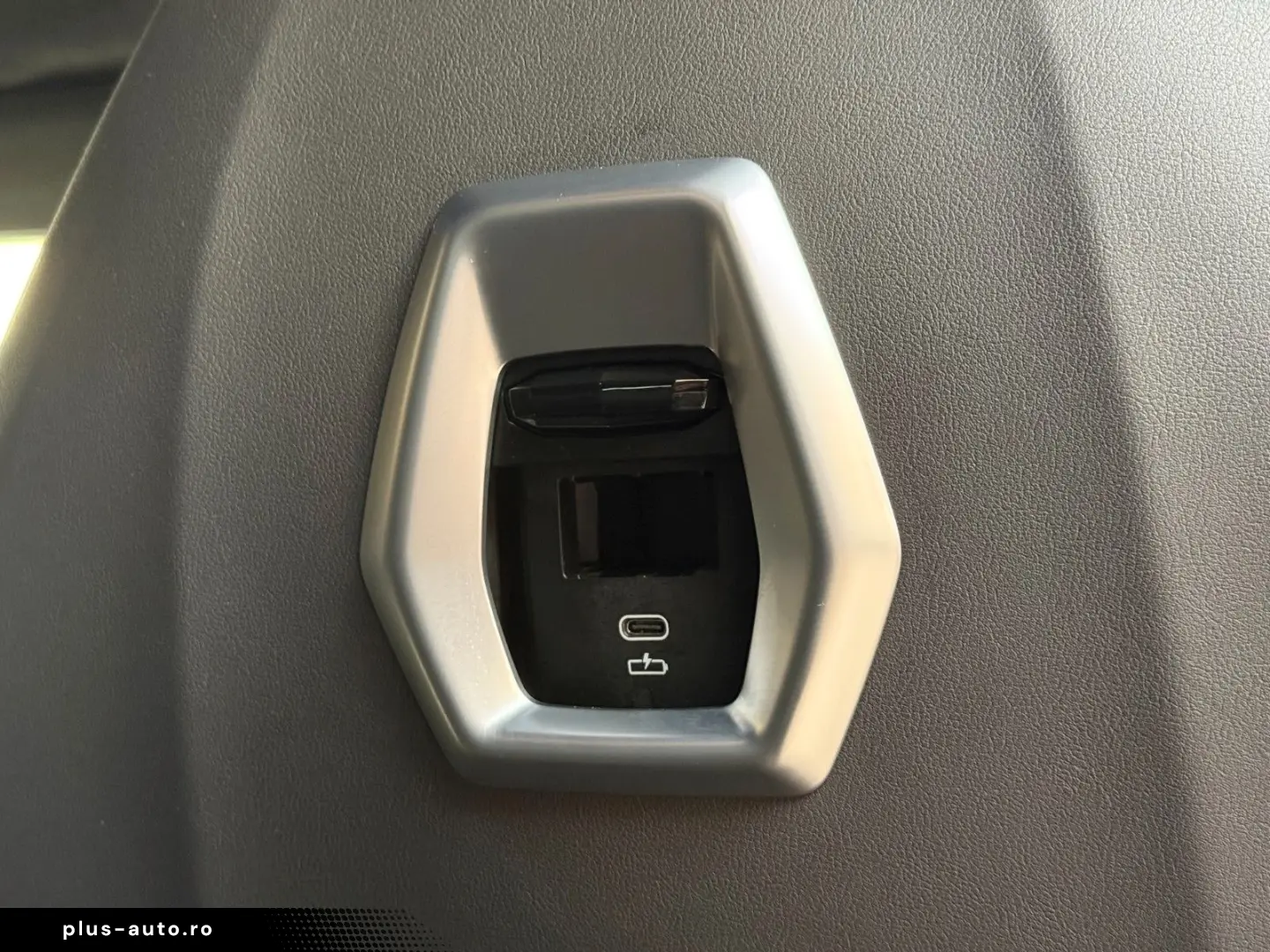 BMW XM 4.4 VOLL BOWERS&WILKINS 23  Soft-Close Massag