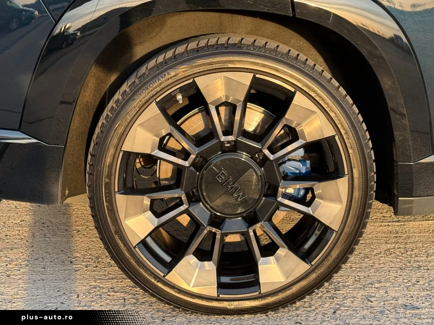 BMW XM 4.4 VOLL BOWERS&WILKINS 23  Soft-Close Massag