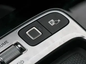 Mercedes-Benz CLA 250 e AMG-Sport Distr Totw LED Kamera