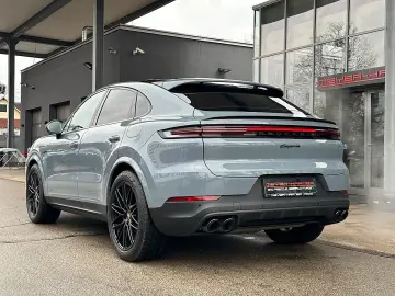 PORSCHE Cayenne Coupe III E-Hybrid Aut.   AHK   Matri...