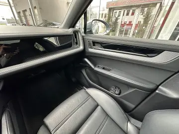 PORSCHE Cayenne Coupe III E-Hybrid Aut.   AHK   Matri...