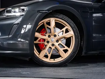 PORSCHE Taycan 4S Cross Turismo - Passenger Display