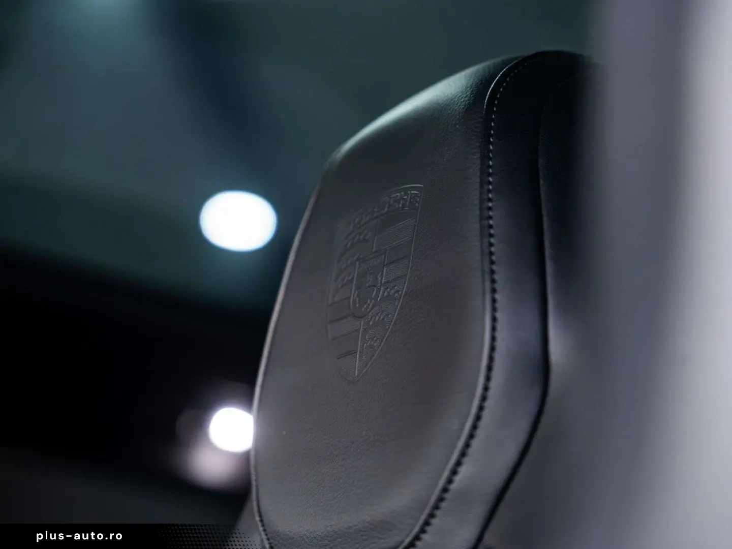 PORSCHE Taycan 4S Cross Turismo - Passenger Display