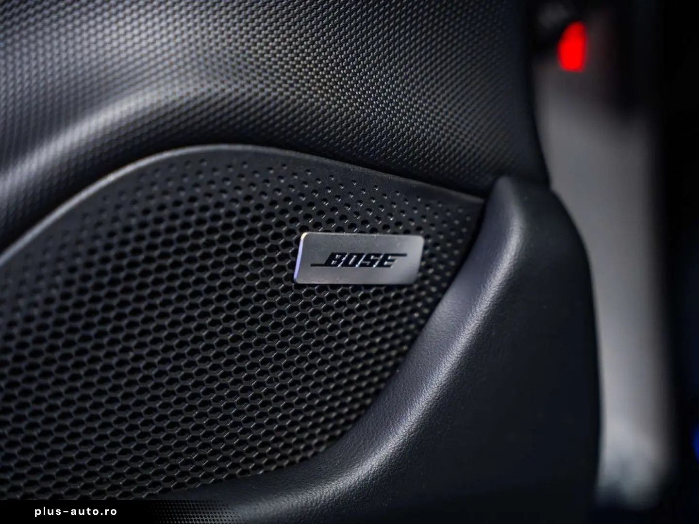 PORSCHE Taycan 4S Cross Turismo - Passenger Display