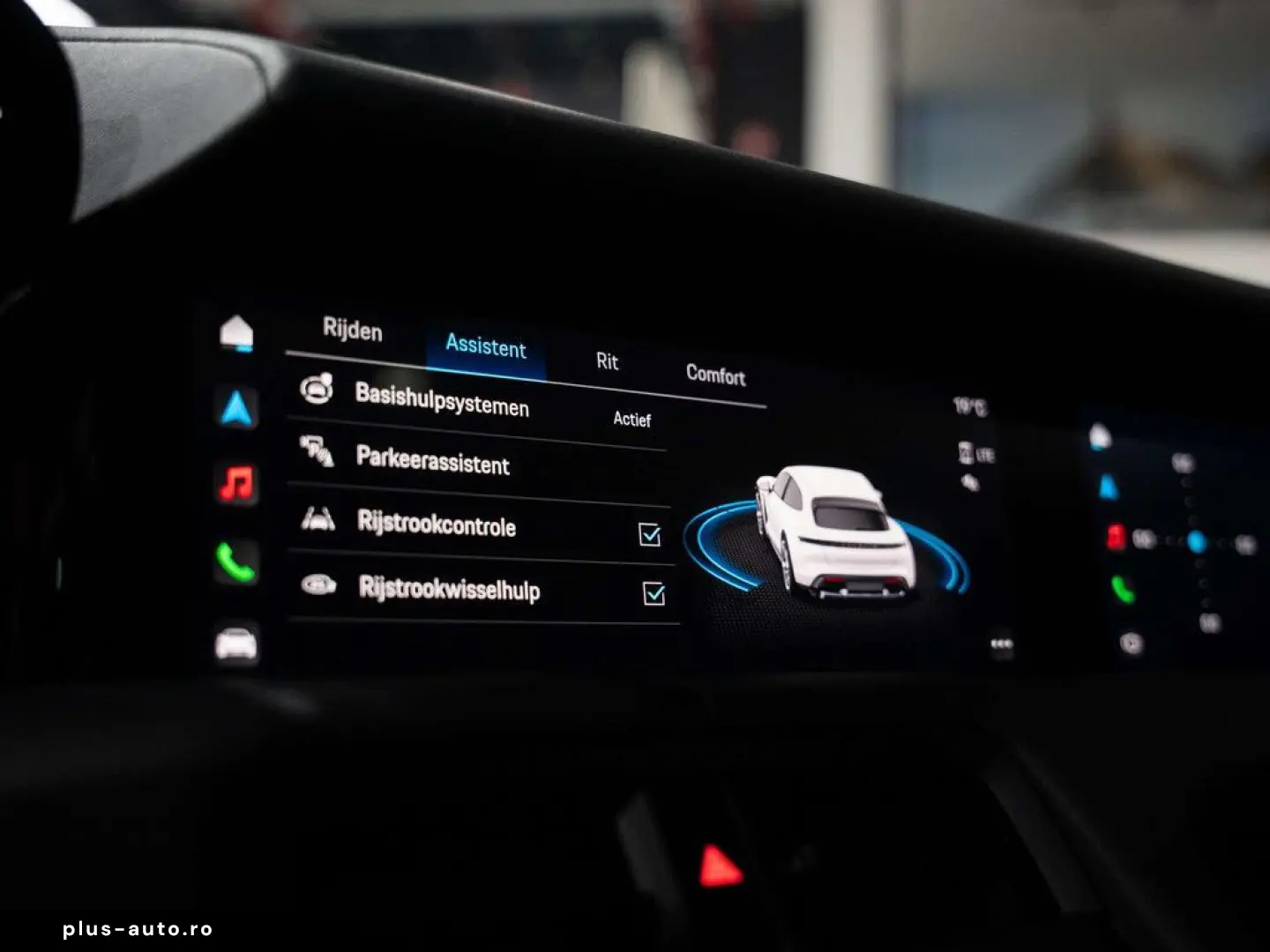 PORSCHE Taycan 4S Cross Turismo - Passenger Display