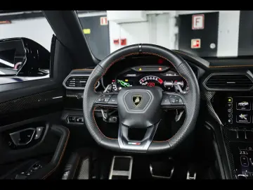 LAMBORGHINI Urus S 666 CH AKRAPOVIC CARBON AHK B&O 3&hellip;