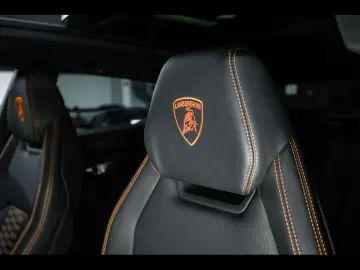 LAMBORGHINI Urus S 666 CH AKRAPOVIC CARBON AHK B&O 3&hellip;