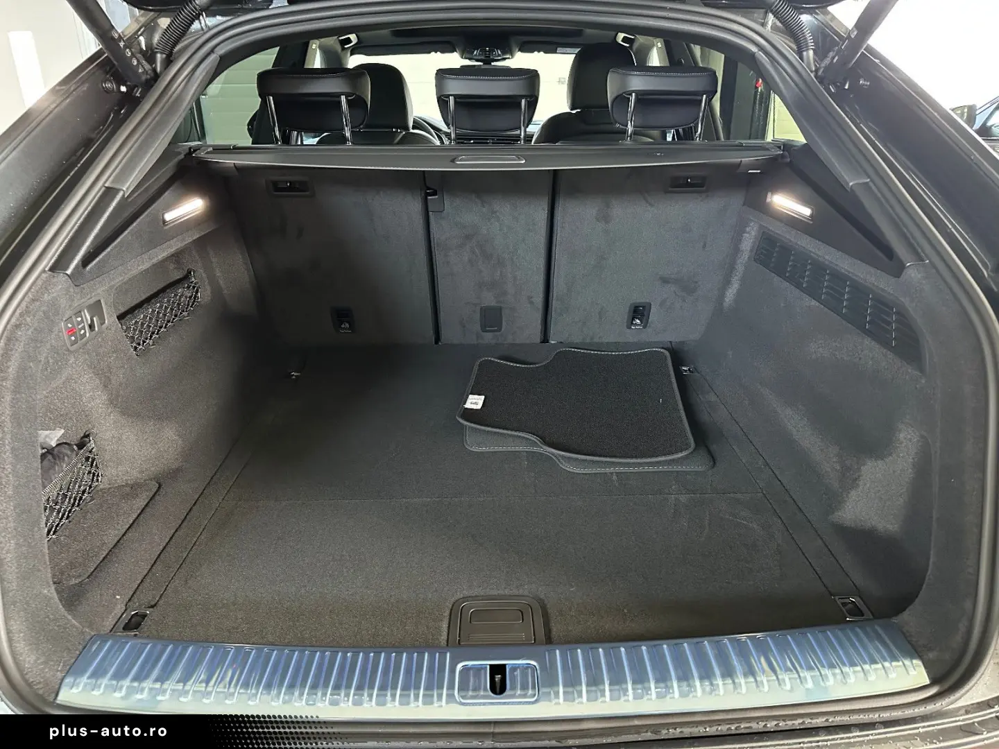 AUDI SQ8 SUV 4.0 TFSI  Pano 360  AHK 4-Z Leder