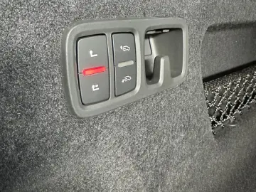 AUDI SQ8 SUV 4.0 TFSI  Pano 360  AHK 4-Z Leder