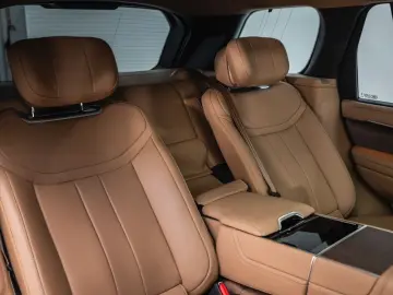 LAND ROVER P530 Autobiography LWB 23 Felgen Batumi Gold PPF