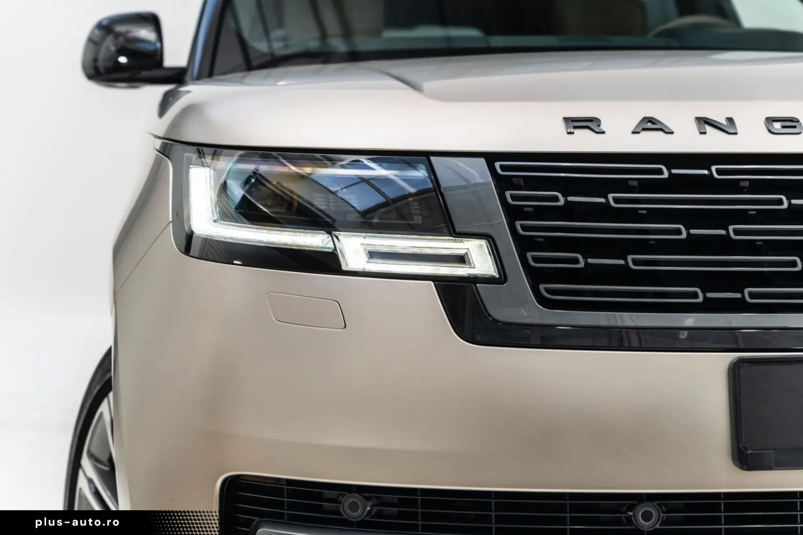 LAND ROVER P530 Autobiography LWB 23 Felgen Batumi Gold PPF