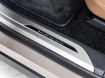 LAND ROVER P530 Autobiography LWB 23 Felgen Batumi Gold PPF