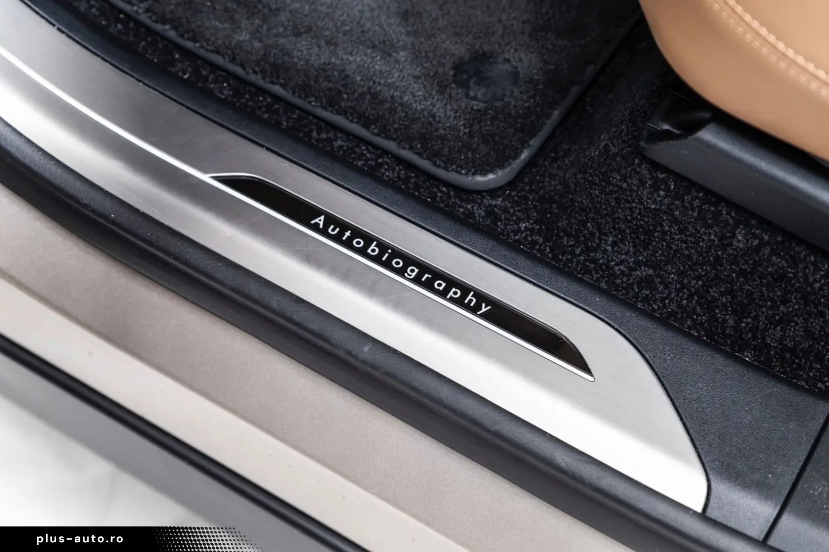 LAND ROVER P530 Autobiography LWB 23 Felgen Batumi Gold PPF