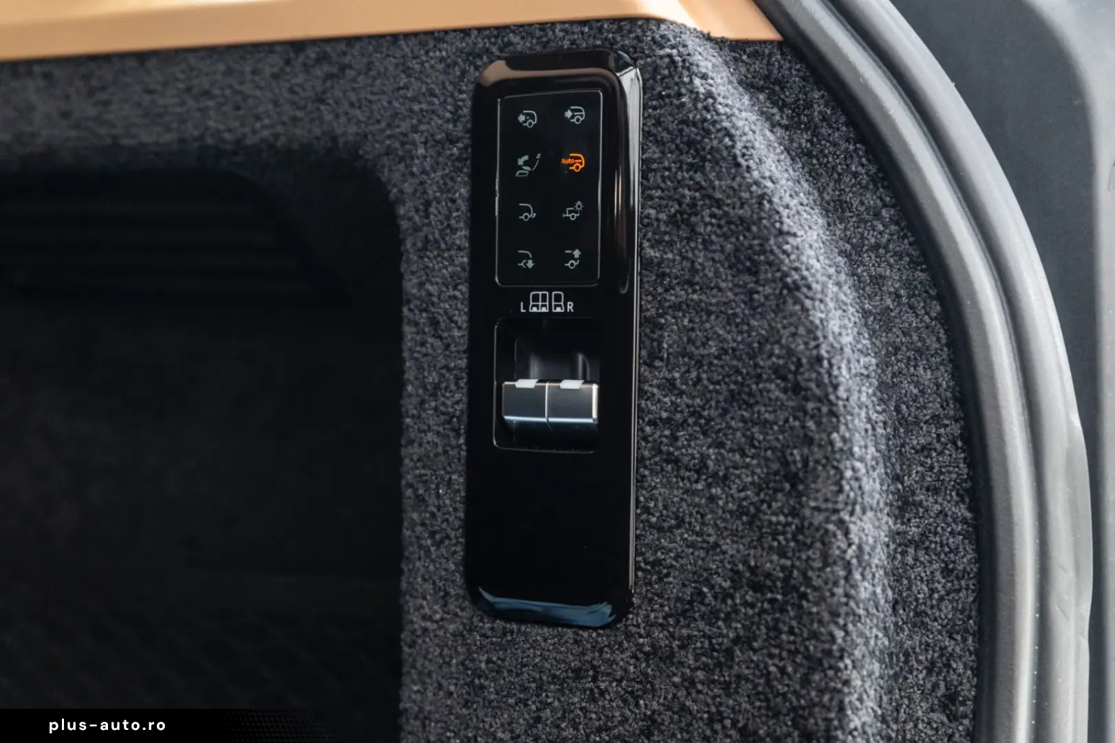 LAND ROVER P530 Autobiography LWB 23 Felgen Batumi Gold PPF