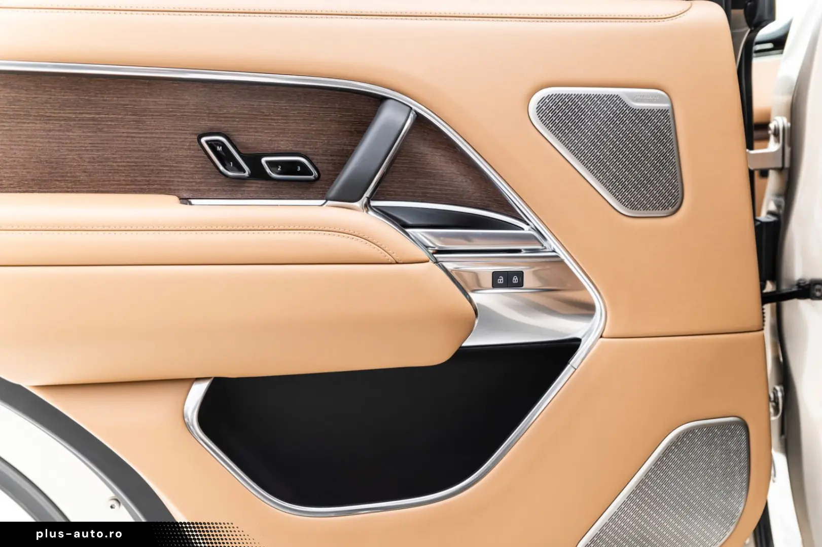 LAND ROVER P530 Autobiography LWB 23 Felgen Batumi Gold PPF