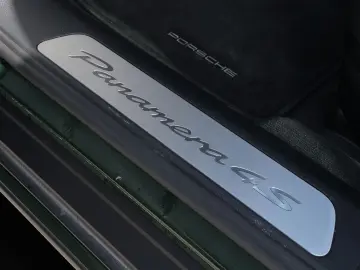 PORSCHE Panamera 4S E-Hybrid HA-Lenkung Head-Up BOSE